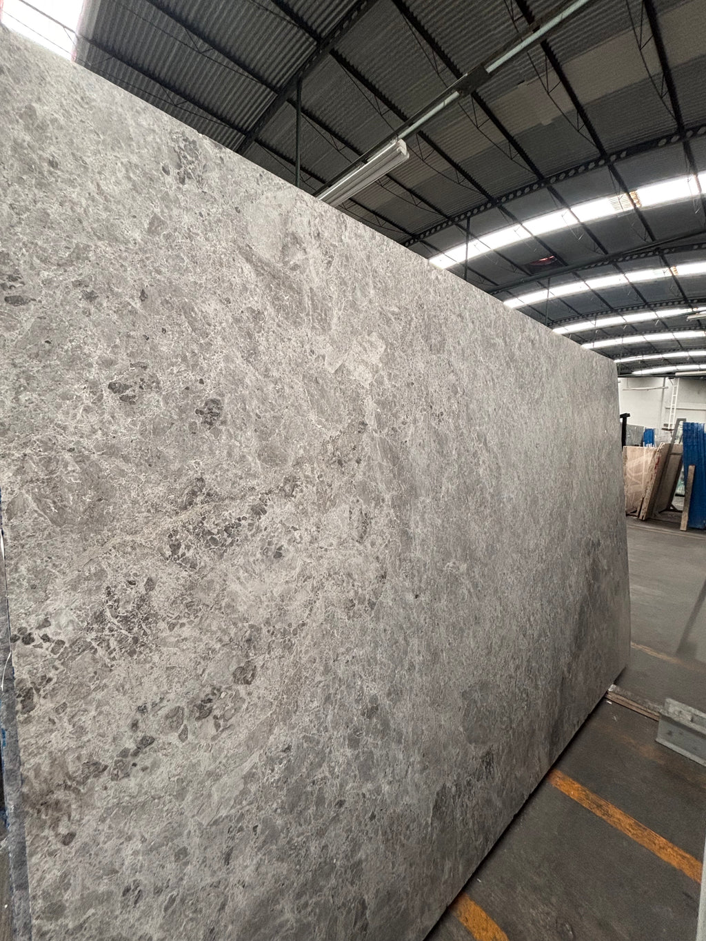 Mármol Tundra grey leather