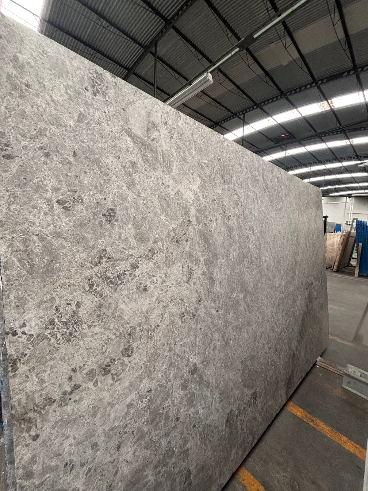 Mármol Tundra grey leather